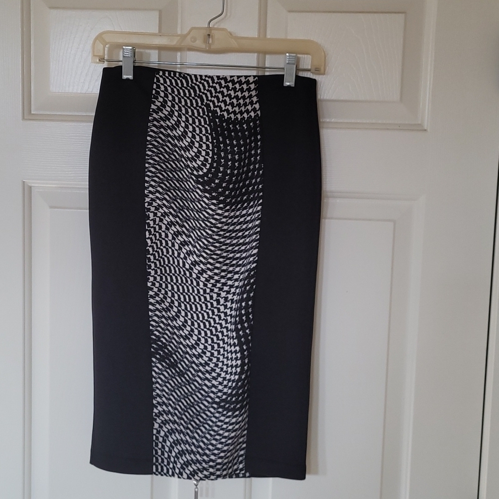 Bisou Bisou zipper pencil skirt - Picture 5 of 8